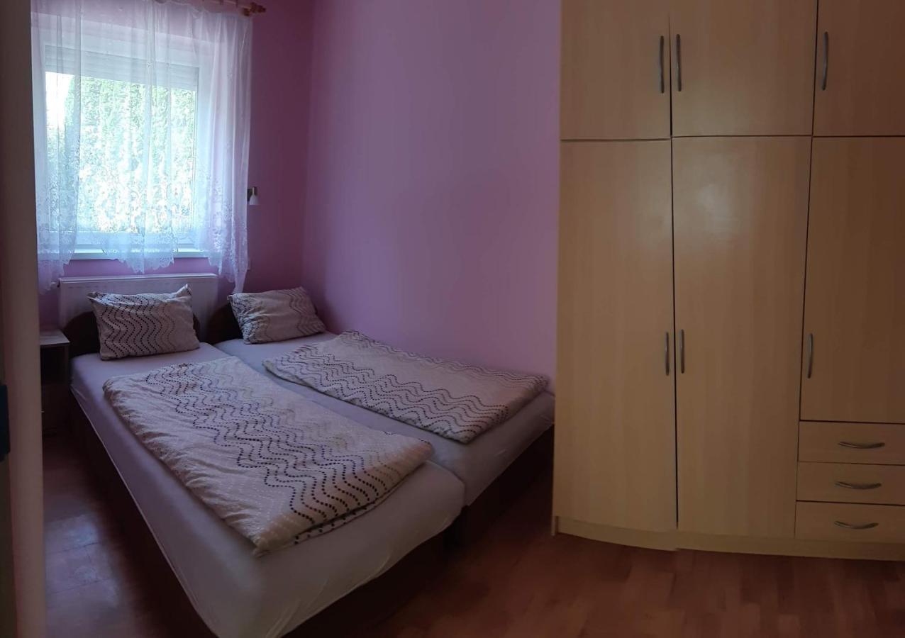Rozsa Apartment Hajdúszoboszló Exteriör bild